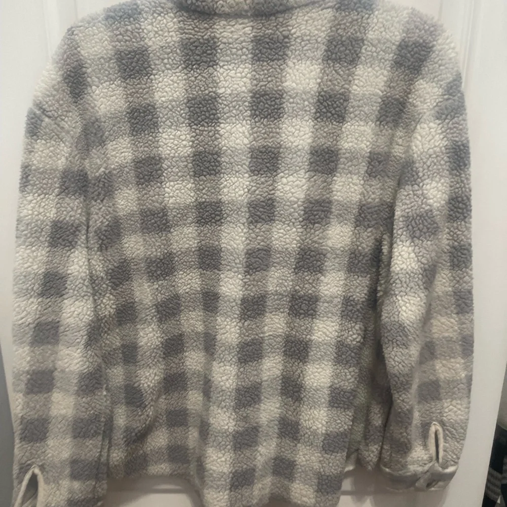 art class Fuzzy Gray and White Plaid Button Down Shirt - Picture 9 of 10